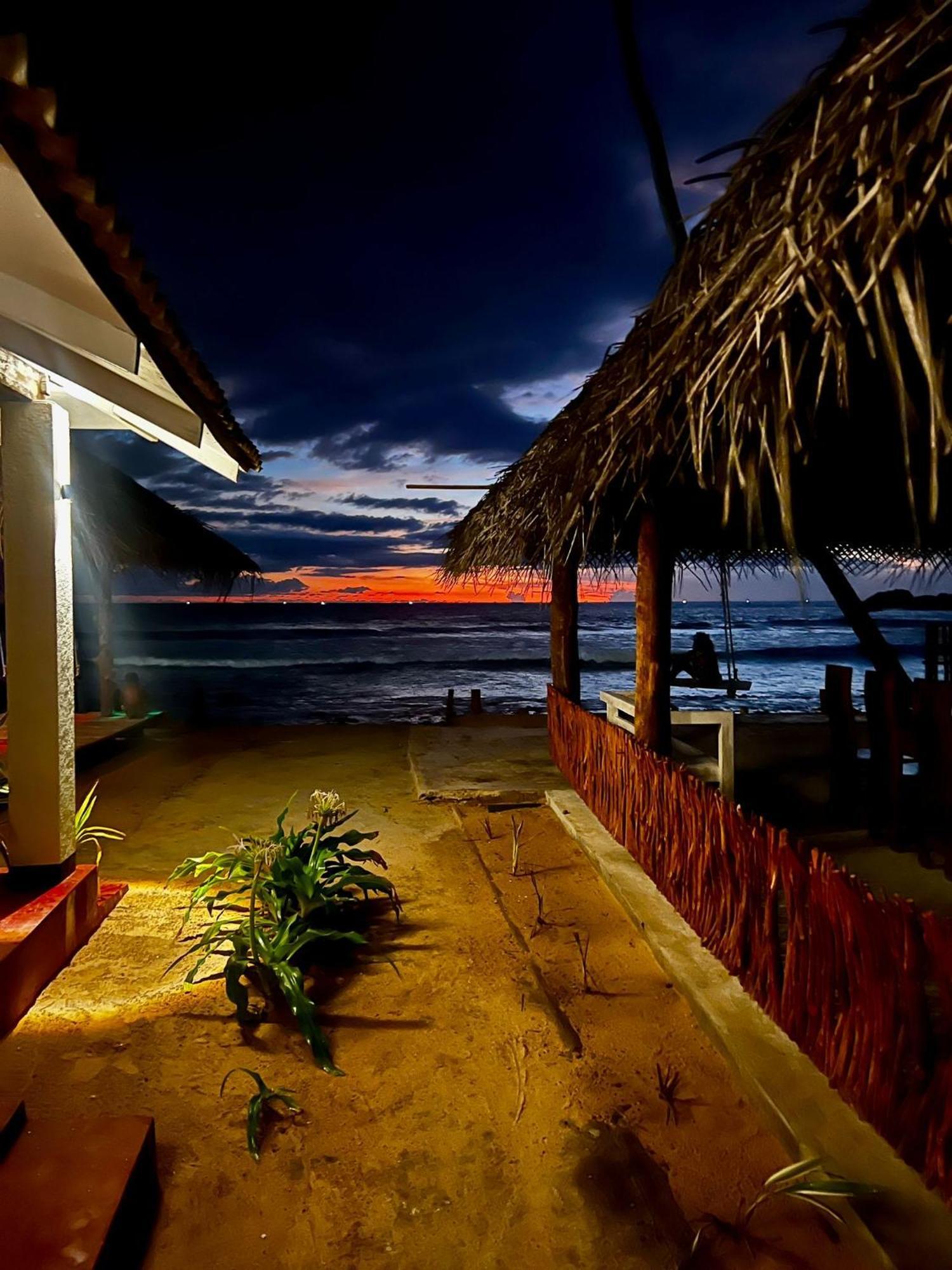Sapphire Blue Hikkaduwa Exterior foto